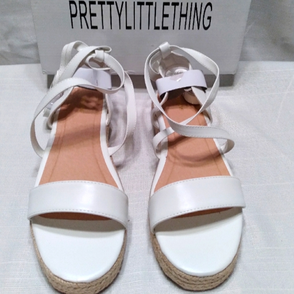 Prettylittlething sandals